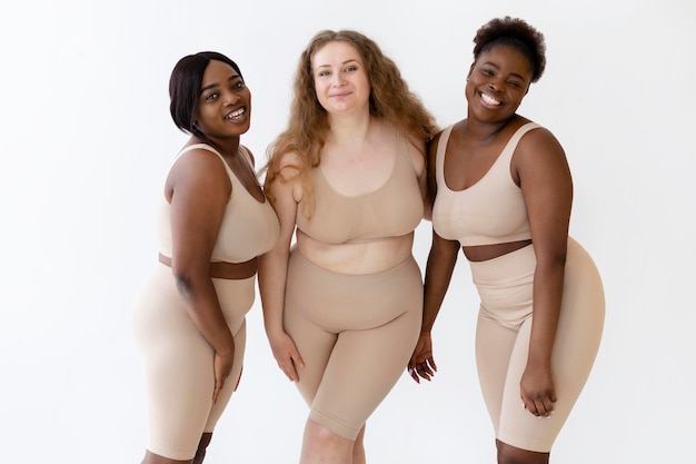 Vestuário e Acessórios: A Essência da Expressão Pessoal na Moda Plus Size